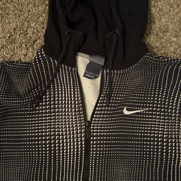 Nike black and white zip up sweatshirt size medium - Picture 2 of 4